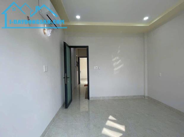 Xoay vốn bán gấp nhà 2 tầng MT hẻm đường số 18 Hiệp Bình Chánh Thủ Đức chỉ 2tỷ890