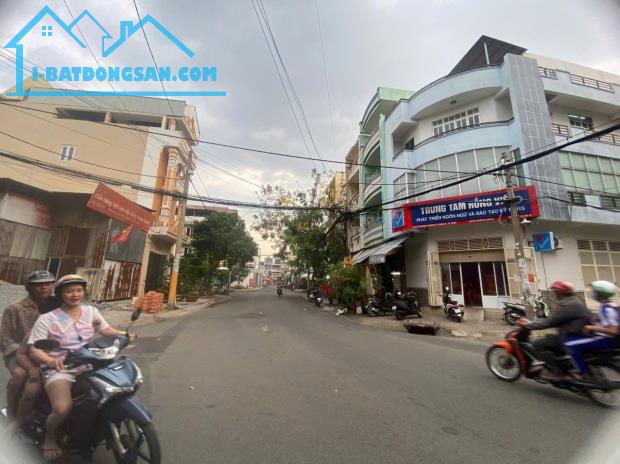 Bán nhà GÓC đường Bà Hom, Quận 6, 9x20m, hầm, 3.5 tấm, 28 tỷ - 2