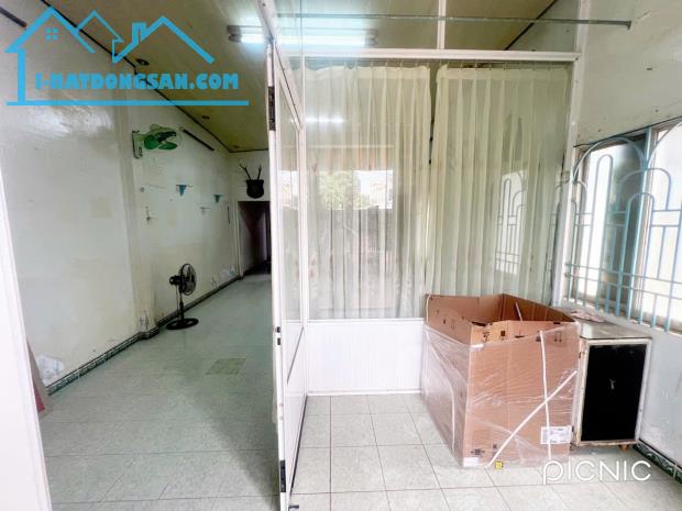 Nhà mặt tiền Hoàng Hoa Thám - giá 4.750 tỷ - 5