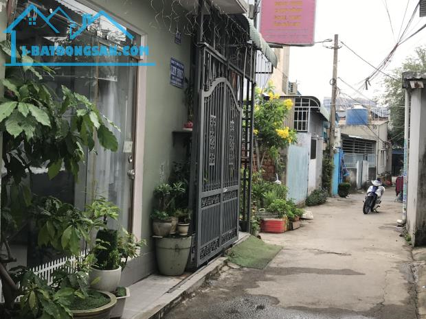 BÁN NHÀ  HẺM XE HƠI NGAY VINHOME THỦ ĐỨC,  77M2, NGANG 7 M BỀ THẾ, NHỈNH 4 TỶ