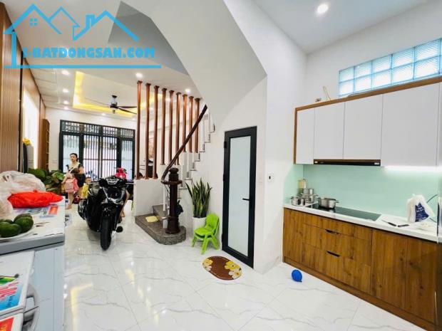 BÁN NHÀ MẶT PHỐ TÔ HIỆU, HÀ ĐÔNG.