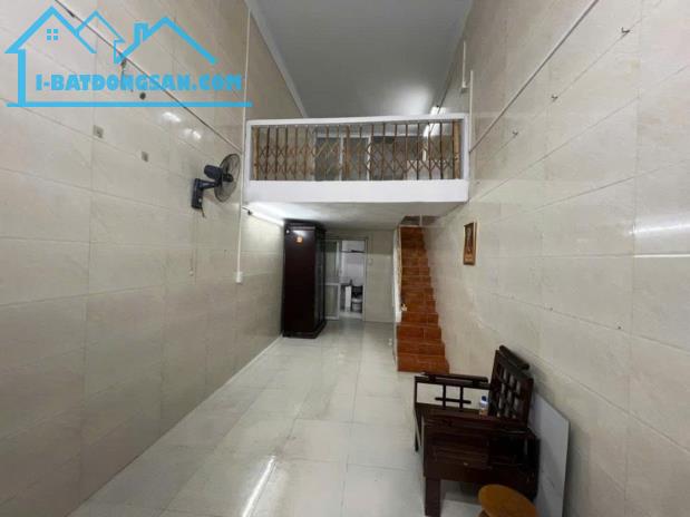 Bán nhà riêng Quận Hai Bà Trưng, ngõ thoáng, 27m2 x 3 Tầng - Sổ nở hậu - Hơn 4 Tỷ