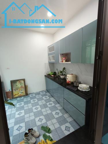 BÁN NHÀ TẬP THỂ 2 TẦNG 45M PHỐ TÂN MAI - 3