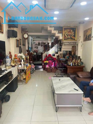 Bán Nhà HXT Lũy Bán Bích, Tân Phú, 78m2, 4 Tầng Mới, Nội Thất Cao Cấp, Nhỉnh 9 Tỷ TL.