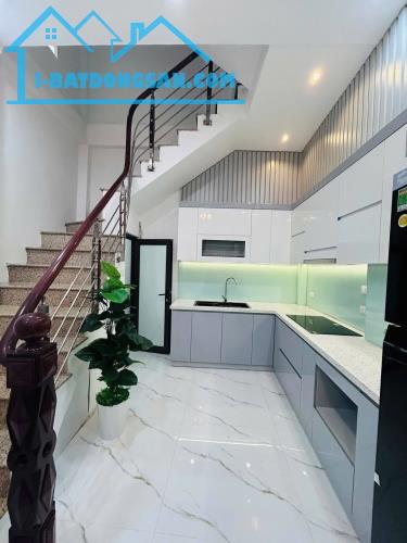Cha Mẹ An Tâm - Con Học Gần Nhà! Nhà 4 Tầng Trường Chinh, Đống Đa, Cạnh Đại Học Y - 1