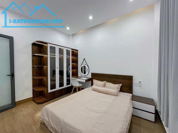 BÁN GẤP NHÀ 2 TẦNG - ĐƯỜNG 7M5 - SÁT BIỂN PHẠM VĂN ĐỒNG - GIÁ 9 TỶ x - 1