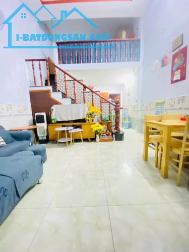 Bán Nhà Hiệp Thành 13, 42m2, 2Tầng, nhà đẹp giá cực rẻ,