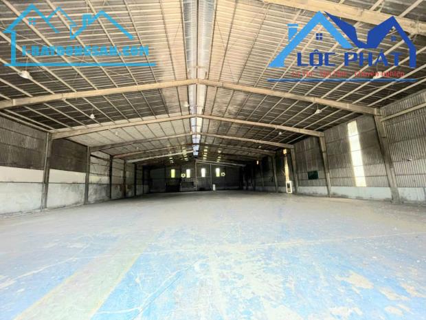 Cho thuê xưởng 2.200m2 P Phước Tân, Tp Biên Hoà, ĐN giá 85 triệu - 3