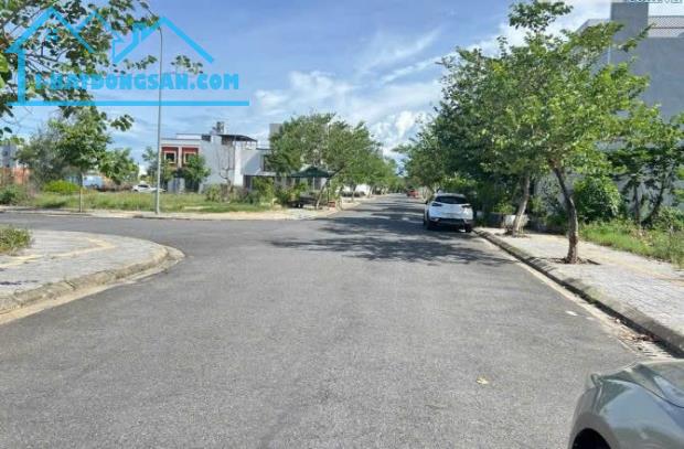 BÁN LÔ ĐẤT BIỂN TÂN TRÀ, HÒA HẢI, NGŨ HÀNH SƠN, ĐÀ NẴNG, GIÁ 3 TỶ TL - 2