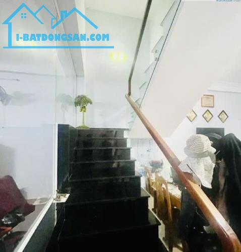 GIẢM SÂU 1 TỶ, BÁN NHÀ 3 TẦNG- DT 90M2- VIEW CHỢ BẮC MỸ AN- GIÁ ĐẦU TƯ - 1