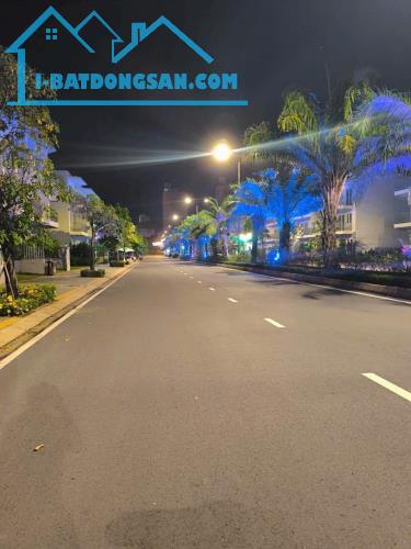 BÁN NHÀ DRAGON VILLAGE - KDC SANG ĐẸP - ĐƯỜNG THOÁNG - KHU VIP Q9. GIÁ 8.6 TỶ - 1