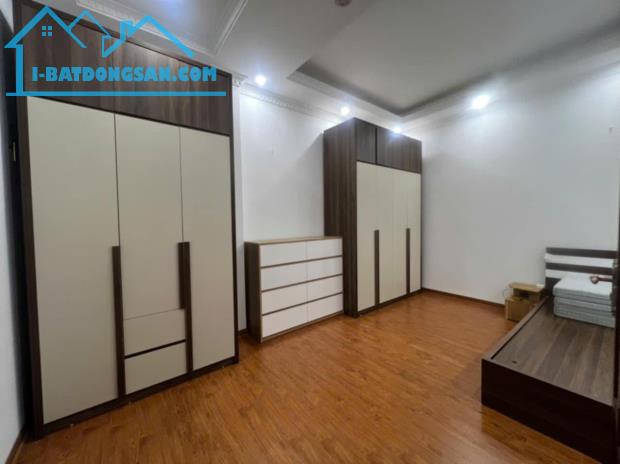 Nhà mới giá tốt phố Hoàng Như Tiếp thông Hồng tiến, oto đỗ cổng , gần BV Tâm Anh - 2