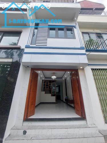 Nhà 2 tầng LaI Xá, 3 ngủ, ngõ thông, giá 4.x tỷ