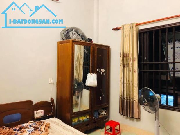 Bán Gấp Nhà MẶT TIỀN "VÀNG" phố DƯƠnG VĂN BÉ,Hai Bà Trưng - 3 TẦnG - GIÁ CHỉ 7.65 TỶ! - 2