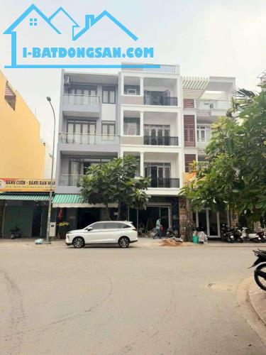 Nhà mặt tiền đường Quận 7 - DT: 5x16m - Giá bán: 17Tỷ9 (bớt lộc khách thiện chí) - 1
