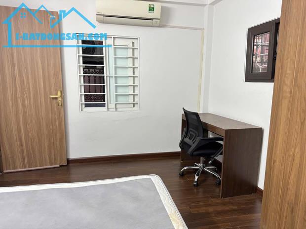 Bán Nhà Ngõ 262,Nguyễn Trãi Thanh Xuân,LÔ Góc,DT 50m2,MT4m,6 Ngủ, Giá 8 Tỷ - 4