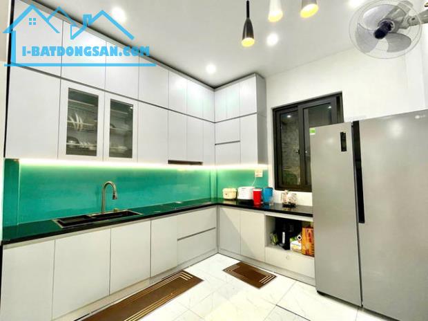 KIM GIANG NHÀ ĐẸP,Ở NGAY-GẦN PHỐ, OTO CÁCH 20M-NGÕ 3 GÁC ĐỖ CỬA-36M 5T NHỈNH 7 Tỷ-TẶNG FUL - 3