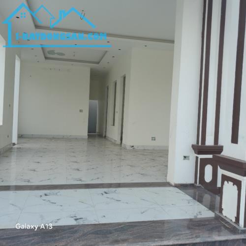 🔥 SIÊU PHẨM ĐẤT 460M² – NHÀ ĐẸP SẴN Ở – NỞ HẬU PHONG THỦY ĐẸP – QUẢNG MINH, SẦM SƠN, THAN