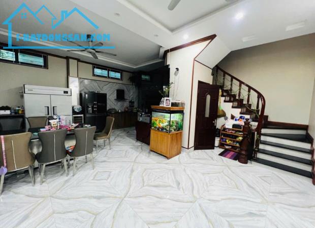 BÁN BIỆT THỰ SÂN VƯỜN PHỐ ĐỘI NHÂN 141M 4 TẦNG MT 8.2M GIÁ 43.2 TỶ 0878168006 - 4