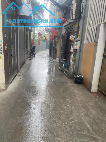 BÁN NHÀ TỰU LIỆT . Ô TÔ QUA NHÀ. NHÀ MỚI TINH . VỊ TRÍ TRUNG TÂM - 1