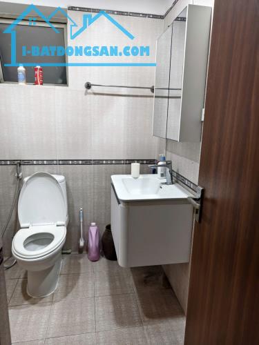 Cho thuê căn hộ chung cư Vũ Phạm Hàm 96m2, 2 ngủ, 15 Triệu - Full đồ - 4