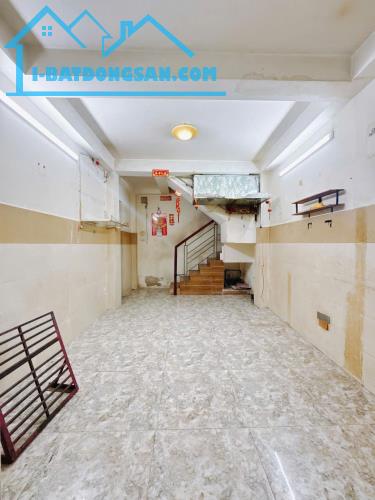 Sát mặt tiền Đoàn văn bơ p 8 Q4
- Sổ Riêng Không quy hoạch giá tốt 
DTSD 80 M2 CÓ 4 TỶ - 1