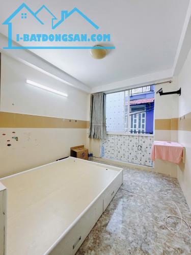 Sát mặt tiền Đoàn văn bơ p 8 Q4
- Sổ Riêng Không quy hoạch giá tốt 
DTSD 80 M2 CÓ 4 TỶ - 2