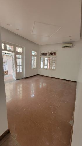 Cho thuê nhà Đội Cấn - Ba Đình, 95m2 x 4 tầng, MT: 7m, mỗi tầng 2 phòng, đủ đồ cơ bản,.... - 1