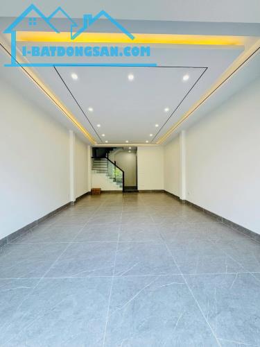Siêu phẩm Gia Thuỵ Hoàng Minh Đạo 52M2 x 6T thang máy full nội thất, tt tiện ích. 9,8tỷ - 5