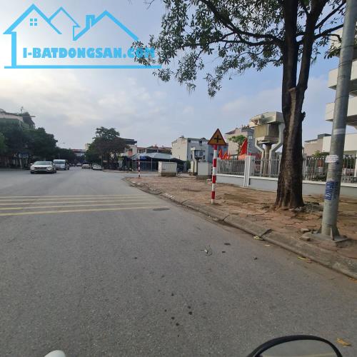 Bán biệt thự đơn lập 200m² đường 16m tại Gia Lâm, Hà Nội Lh: 0989894845 📞