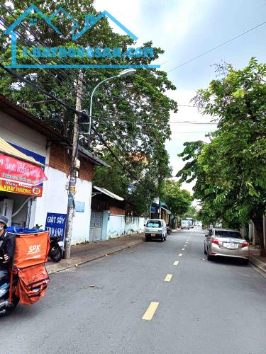 Giảm sốc 1 tỷ Nhà 4 Tầng Hẻm 8m Lô Góc 95m2_5x19m Gần Chợ Kiến Thiết Hiệp Phú Thủ Đức Chỉ - 4