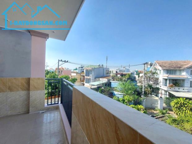Giảm sốc 1 tỷ Nhà 4 Tầng Hẻm 8m Lô Góc 95m2_5x19m Gần Chợ Kiến Thiết Hiệp Phú Thủ Đức Chỉ - 1