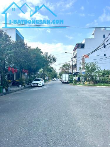 Bán lô đất Mt đường Dương Tử Giang khu Nam Việt Á , DT 90m2 giá 5ty2 LH 0942992361 - 1