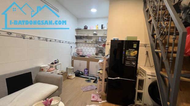 Bán nhà mặt tiền Nguyễn Văn Linh - Quận 7 - 198m2 - 2 tầng - Kinh doanh - Giá 59 tỷ - 2