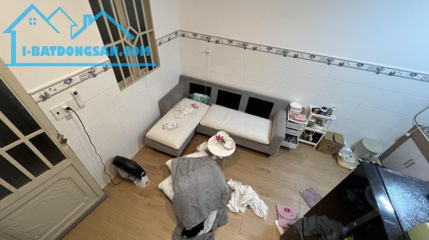 Bán nhà mặt tiền Nguyễn Văn Linh - Quận 7 - 198m2 - 2 tầng - Kinh doanh - Giá 59 tỷ - 4