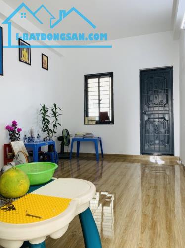 Bán Nhà Gần Viện Y học Phòng không - Không quân, 30m2, 6 Tầng, 4 Ngủ, Dân Trí, Hơn 6 Tỷ