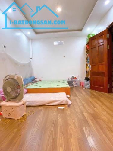NHÀ HÓT! HIẾM CÓ - 32M 5 TẦNG  NGAY  TỔ 12 YÊN NGHĨA  HÀ ĐÔNG - HÀNG  ĐẦU TƯ - 4.99 TỶ - 4