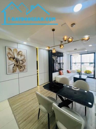 Bán gấp căn hộ 2 phòng ngủ chung cư An Bình City đường Phạm Văn Đồng.