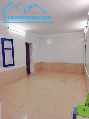 Cho thuê nhà KD online, ở gia đình,  nhóm Tập thể tầng 1 Thành Công, 70m2, 2 ngủ, 8.5 - 1
