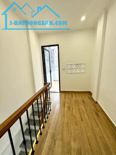 Siêu Hiếm - Ở Luôn Đẹp- Giảng Võ - Ba Đình - Dt :17m2/5 tầng /bán 4,25tỷ - 4