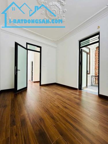 BÁN NHÀ LÁNG HẠ - ĐỐNG ĐA - 50M2 x 4T - 8.98 TỶ - NHÀ MỚI - GẦN PHỐ - NGÕ OTO DỪNG ĐỖ - 2