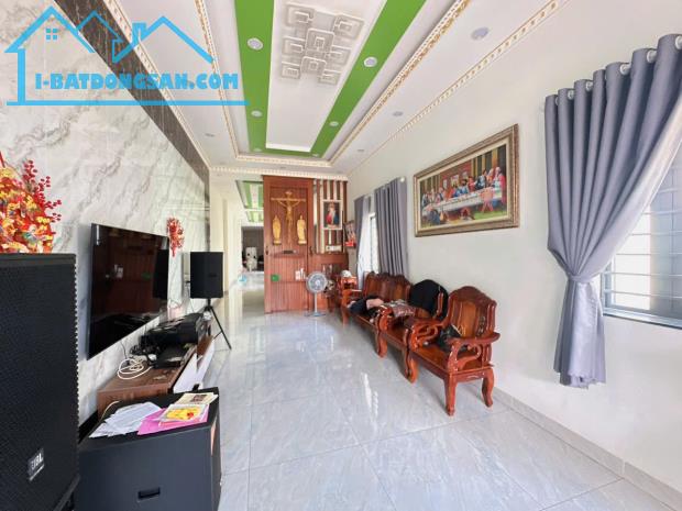 Bán nhà lầu 130m2 góc 2 mặt tiền kinh doanh P.tân hoà gần chợ lộ đức giá chỉ 4ty5 - 3