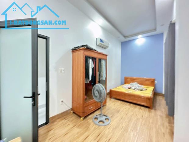 Bán nhà lầu 130m2 góc 2 mặt tiền kinh doanh P.tân hoà gần chợ lộ đức giá chỉ 4ty5