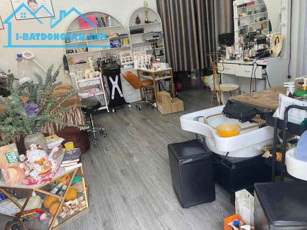 SANG NHƯỢNG SPA TẠI KHU CHUNG CƯ 4 TÒA 27 TẦNG THẠCH BÀN , LONG BIÊN, HÀ NỘI