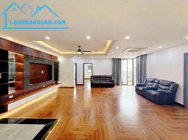 Bán căn hộ chung cư thương mại Epichome ( HH Thái Hà) – 122m2 ( căn góc 3PN)