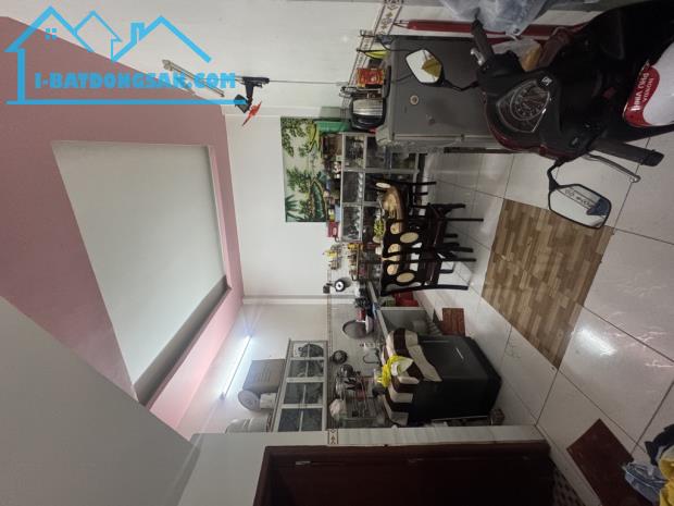 Bán nhà gần chợ, đường Bình Trị Đông, 4x12M, 4 tầng đúc, hẻm 6M ô tô đỗ cửa.