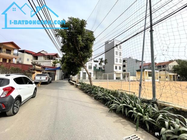 DO NHA -DT 40M2 MT4M - 5 TẦNG - NHÀ XÂY MỚI - OTO ĐỖ GẦN -FULL NỘI THẤT - 2THOANG