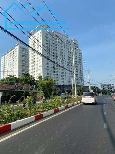 Mặt tiền tạ quang bửu Phường 6, Quận 8. Đang là kho xưởng 10.000m2. Giá bán 260 tỷ