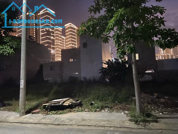 ĐẤT PHÂN LÔ 75M_XE HƠI LONG BÌNH_CẠNH Vinhomes BẠT NGÀN TIỆN ÍCH_CƠ HỘI SINH LỜI CAO. 4.1 - 4