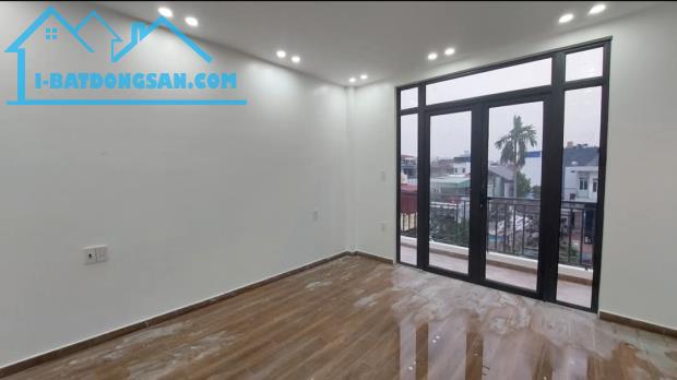 Bán nhà Hồ Sen, Dư Hàng Kênh, Lê Chân, Hải Phòng. 4 tầng, 70m2, 5,2 tỷ. Ngang 4m, d2 - 2